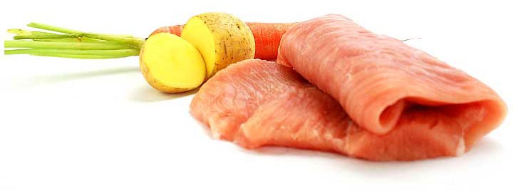 Hochwertige Zutaten für Nassfutter: Fleisch, Kartoffeln und Gemüse